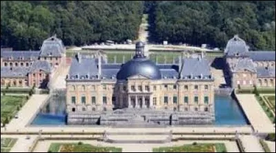 ''Tout bourgeois veut bâtir comme les grands seigneurs
Tout prince a des ambassadeurs 
Tout marquis veut avoir des pages''