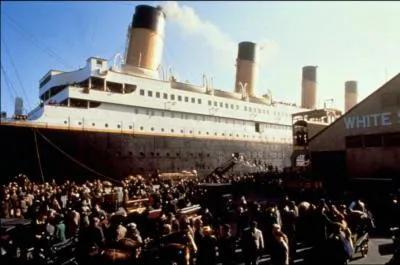 La scne des gens qui disent au revoir aux passagers, ainsi que celles tournes dans le salon ont quelque chose de spcial. Qu'est-ce ?