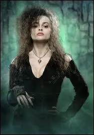Lors de son procès, avec qui a-t-elle été envoyée à Azkaban ?