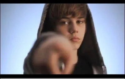 Son album comporte une chanson chante avec Usher, qui apparat vaguement dans le vido clip de ...