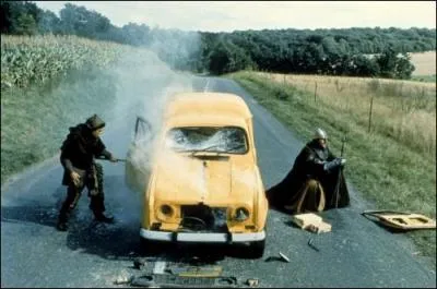 A qui appartient la voiture ?