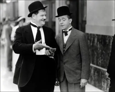  C'est le plus parfait des couples parfaits . (Jean-Claude Carrire) Stan Laurel et Oliver Hardy n'ont pas jou dans :