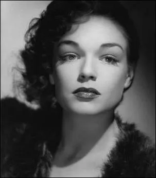  C'tait une reine. Elle a sorti la France de ses gonds en la faisant internationale . (Marguerite Duras) Simone Signoret n'a pas jou dans :