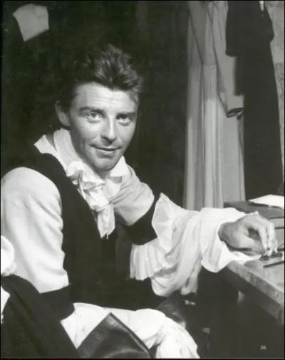  Il demeure ternellement la preuve de la jeunesse du monde . (Louis Aragon) Grard Philipe n'a pas jou dans :