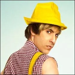 Dans le film  Brno  qui incarne le personnage du mme nom ?