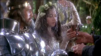 Avec quelle jeune femme Arthur se marie-t-il ?