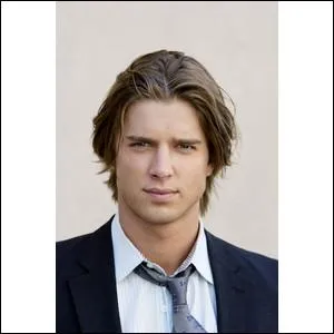 Qui est le pre de Jason DiLaurentis ?