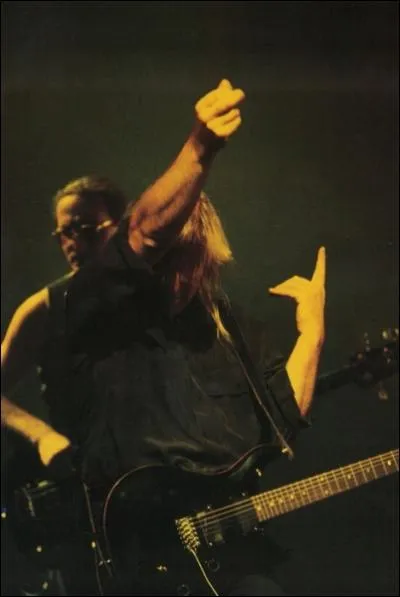 En tant que groupe, Rush a t certifi disque d'or 24 fois et disque de platine 14 fois aux tats-Unis, quelle place du classement occupent-ils par rapport aux autres groupes de rock ?