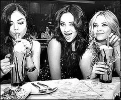 Je suis sortie avec une femme que j'ai demand en mariage et maintenant je suis en couple avec quelqu'un que j'ai rencontr dans un bar, je suis ...