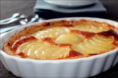 Quel est le nom de cette tarte, avec des poires et de la crme d'amandes ?