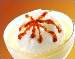 Quel est le nom de la crme accompagnant l'le flottante ?