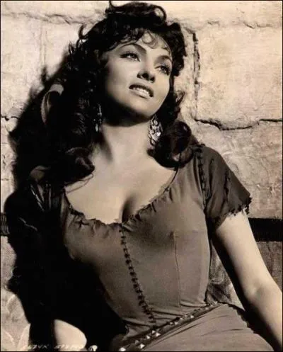 Actrice italienne qui incarna Esmeralda dans le film 'Notre-Dame de Paris' (1956). Elle a aussi jou� dans 'Pain, Amour et Fantaisie' et 'Plus Fort que le Diable'. Qui est-elle ?