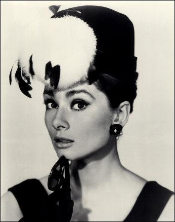 Actrice britannique. Une des plus grandes de l'histoire du cinma. Elle a jou dans 'Sabrina', 'My Fair Lady', 'Diamants sur Canap'. . Qui est-elle ?