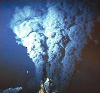 Combien d'atmosphres la pression atteint-elle  cette profondeur ?