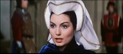 Dans ce film, quelle est la jeune femme qui est amoureuse du chevalier Robert de Neuville qu'il interprte ?