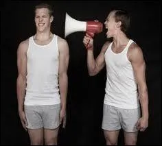 Quel(s) autre(s) mot(s) peut-on former avec 'crier' ?