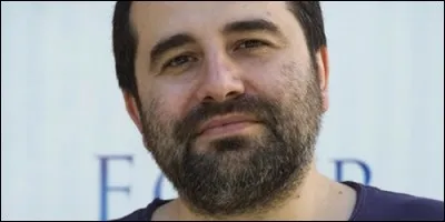 Il a réalisé "Douches Froides" et "Happy Few". Qui est-ce ?