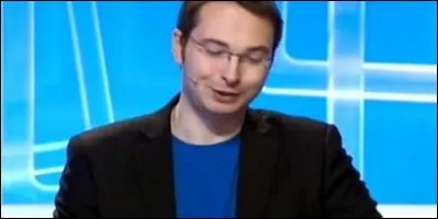 Qui a a été dix fois champion de France de jeu de dames et, est considéré comme "L'un des quinze premiers mondiaux dans cette discipline" ?