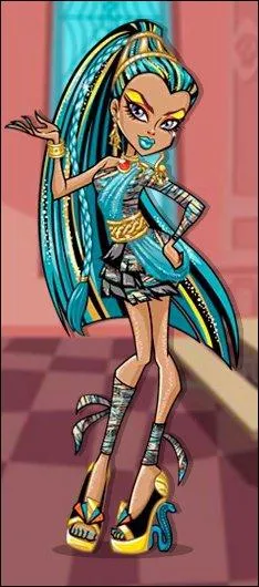 Comment s'appelle la soeur de Clo De Nile ?