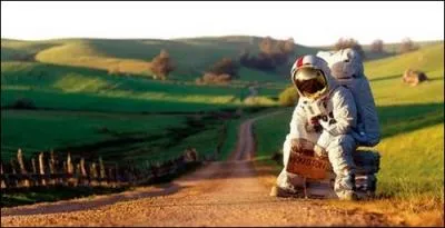 Il n'a plus qu'une solution pour tre  l'heure au boulot, appeler un garagiste et faire du ...