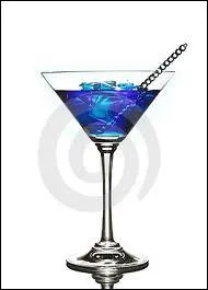 Quelle liqueur donne la couleur bleue � ce cocktail ?