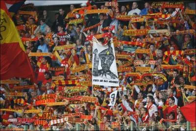 Dans quel stade de football franais vous trouvez-vous quand vous vous trouvez face aux supporters Sang et Or ?