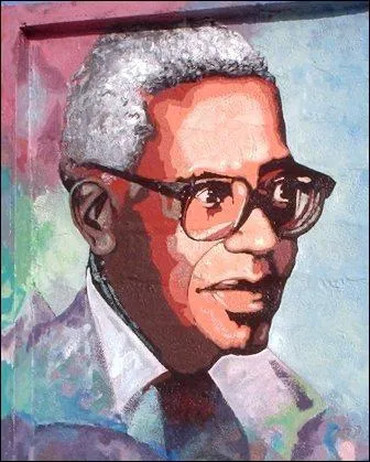 Aim Csaire a t dput pendant :