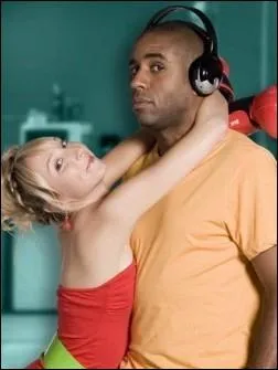 (Scnes de mnages) Lequel de ces couples n'en est pas rellement un dans la srie ?