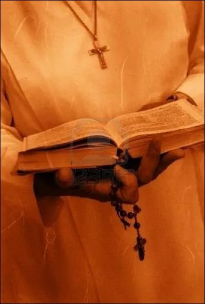 Je suis fin mais fort et sacr. Mon nom est ...