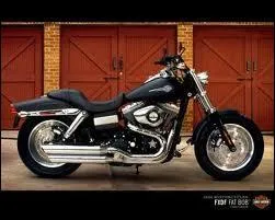 Qui a interprété en français HARLEY DAVIDSON ?