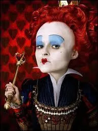 Encore une rousse haute en couleurs ! C'est Helena Bonham-Carter qui se cache derrire le personnage de la Reine de coeur, pour son mari Tim Burton, et pour le film ?