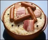 Ce plat d'Alsace si clbre ! La choucroute se prpare avec :