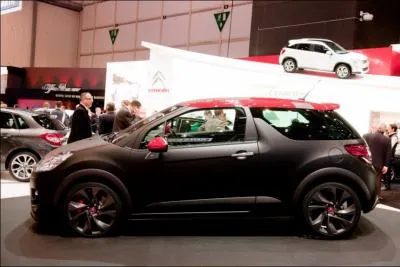 Quel clbre pilote de rallye donne son nom  cette srie spciale de la Citron DS3R prsente au Salon de Genve 2012 ?