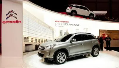 Avec laquelle de ces automobiles le Citron C4 Aircross qui est prsent au Salon de Genve 2012 ne partage aucun lment ?
