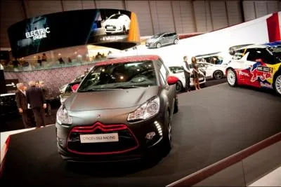 De combien de ch cette srie spciale de la DS3 prsente au Salon de Genve 2012 varie-t-elle par rapport  la DS3R ?