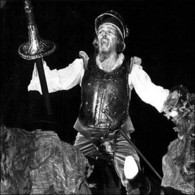  Se damner pour l'or d'un mot d'amour . Il s'agit de l'une des plus belles chansons du rpertoire de Brel. Le titre de cette chanson est :