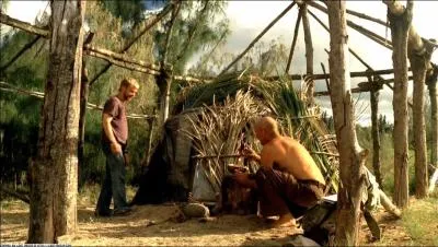  Further instructions  : Lorsque Locke entre en communion dans 'la loge de sudation', qui vient le seconder dans sa qute ?