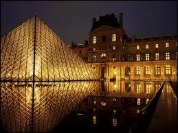Quel architecte amricain a ralis la pyramide du Louvre (1988) et l'intrieur du Muse Guimet  Paris :