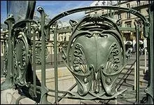 Quelle ralisation parisienne n'est pas l'oeuvre d'Hector Guimard, clbre designer des dicules du mtro de la capitale ?