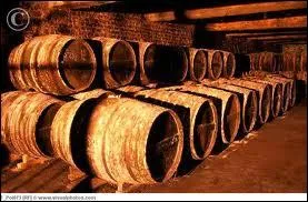 Originaire de Cognac, il a été surnommé le ''roi de l'évasion'' . François Besse était le bras droit de...