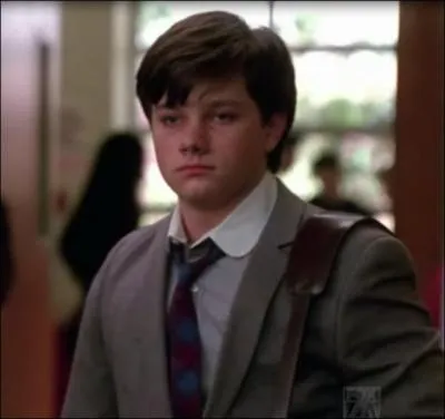 Lorsqu'April Rhodes lui a fait boire de l'alcool  brler, que dit Kurt avant de vomir sur Emma ?