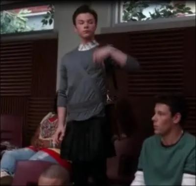  quelle occasion Kurt s'est-il fait exclure par Monsieur Shuester ?