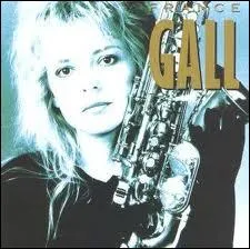 Selon France Gall, qui  a ce je n'sais quoi que d'autres n'ont pas, qui nous met dans un drle d'tat  ?