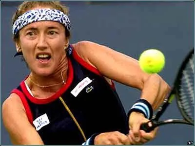 Joueuse de tennis, n  Lyon le 3 Avril 1972.