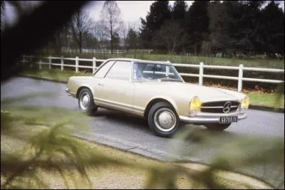 Une rfrence en terme d'lgance, indmodable, c'est la Mercedes ...