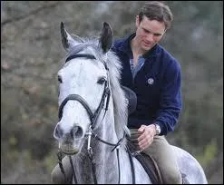 Quel est le nom du cheval et du cavalier ?