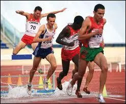 Le 3000 mtres steeple fait-il partie du dcathlon ?