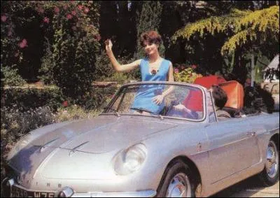 Notre petite Alpine grandit et devient A 108 grce au moteur de la :