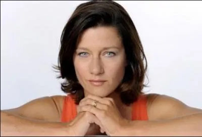 Voici Carole Gaessler , elle svit sur ... .