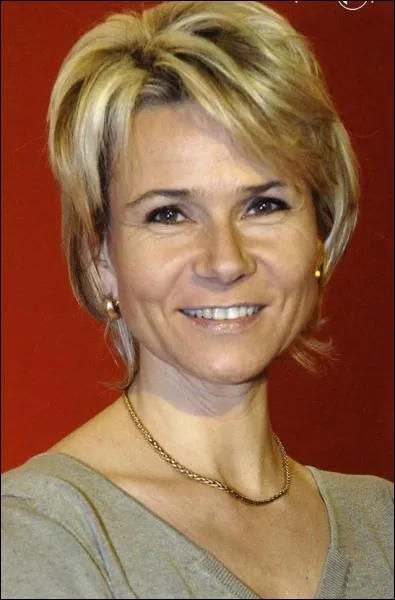 Voici Nathalie Rihouet , elle svit sur ... .
